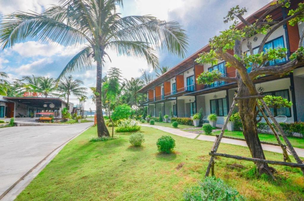 Seesea Resort Satun Exterior photo