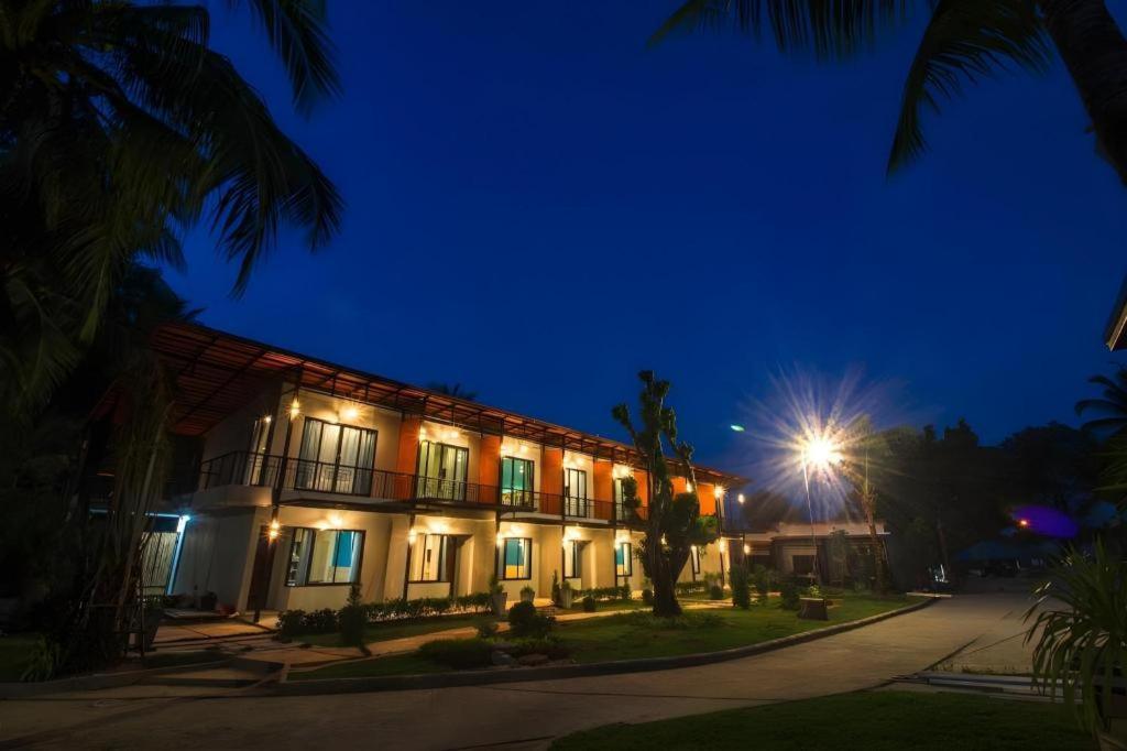 Seesea Resort Satun Exterior photo