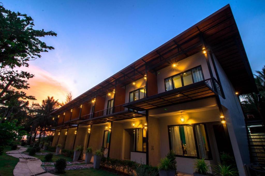 Seesea Resort Satun Exterior photo