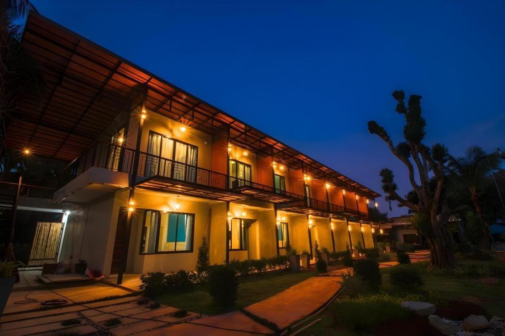 Seesea Resort Satun Exterior photo